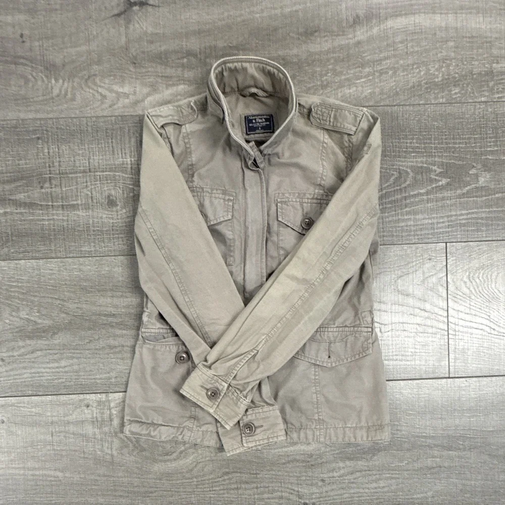 Vintage ABERCROMBIE & Fitch Women's Beige Military Jacket Button Front Pockets